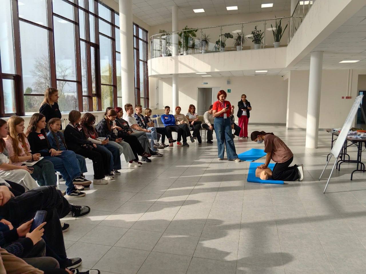 Школа волонтёров «Слушать, думать, знать!» прошла в ЗАТО Светлый